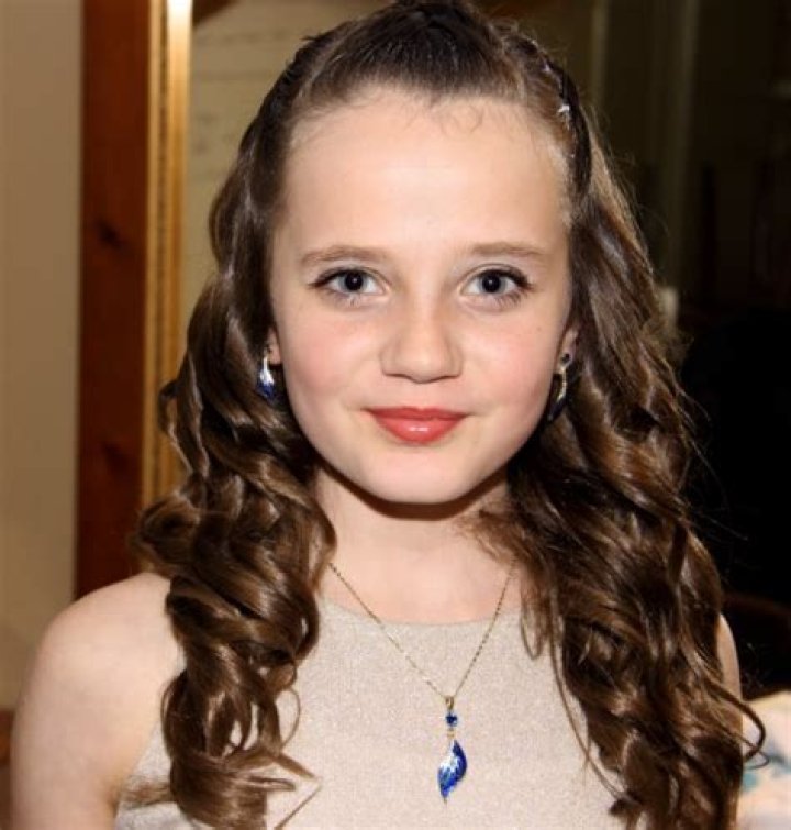 Amira Willighagen Net Worth, Age, Height, Bio, Birthday, Wiki!
