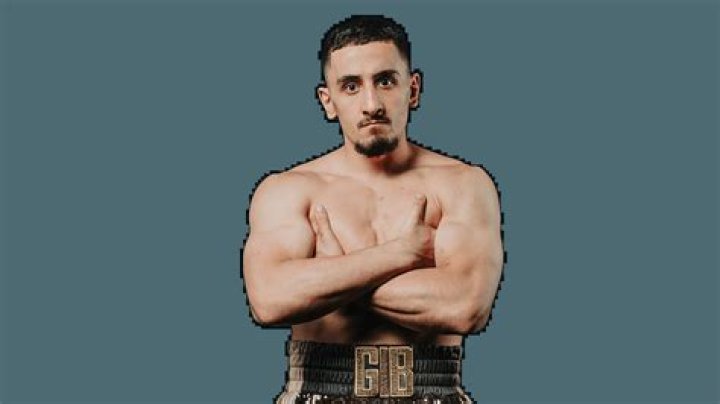 AnEsonGib Biography: Net Worth, Height, Twitter, Age, Fight Record, Real Name, Girlfriend, Boxrec