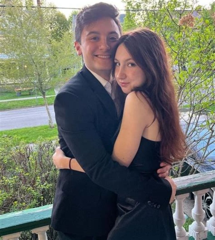 Bella Thier- Wiki, Age, Height, Net Worth, Boyfriend, Ethnicity