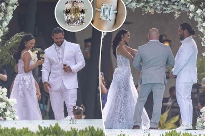 Blac Chyna and Rob Kardashian Engaged: Chyna Spotted Rocking New Engagement Ring, Rubbing Future Wedding In Kardashians’ Faces?