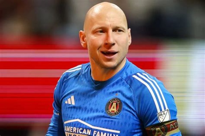 Brad Guzan Net Worth, Age, Height, Bio, Birthday, Wiki!
