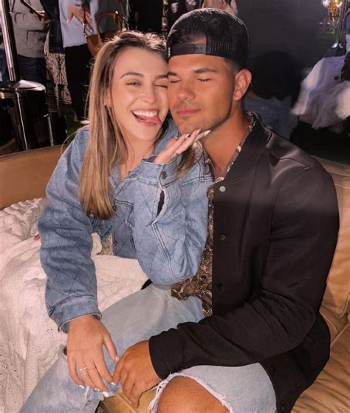 Dome.pl’s Girlfriend: Who is Dome.pl Dating?