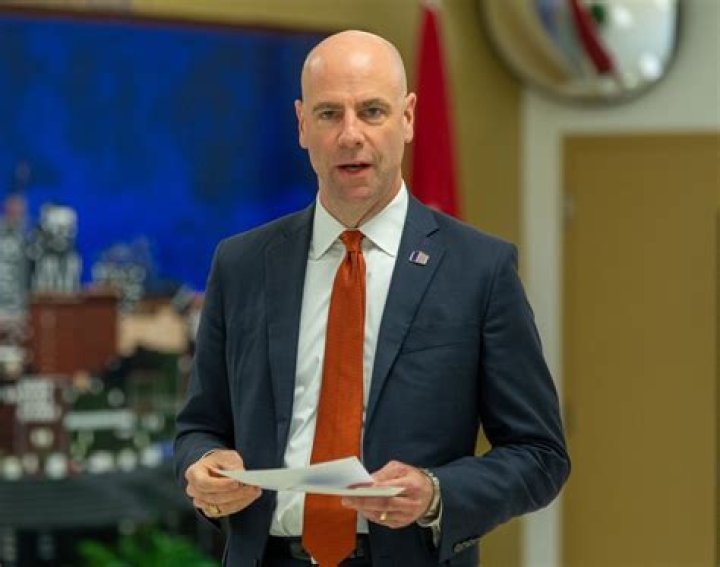 Fame | Damon T. Hininger net worth and salary income estimation Apr, 2024