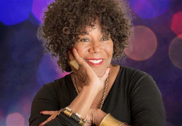 Fame | Leon Bridges net worth and salary income estimation Apr, 2024