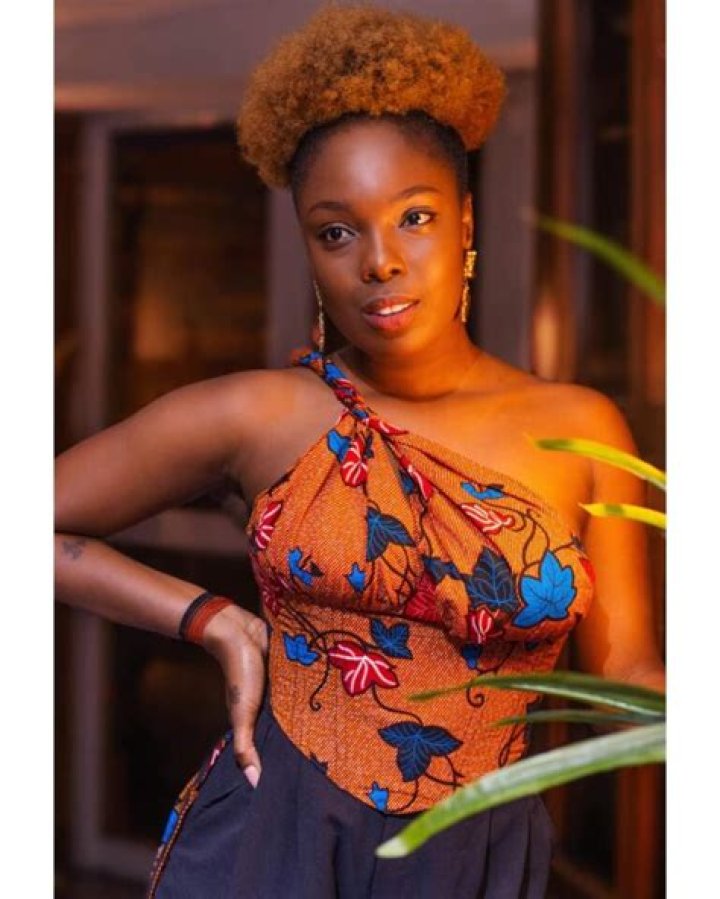 Feli Nuna Biography: Age, Net Worth, Parents, Spouse, Awards, Instagram, Height, Songs