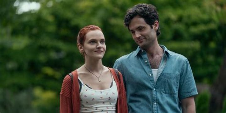 Isla Brewer’s Girlfriend: Who is Isla Brewer Dating?