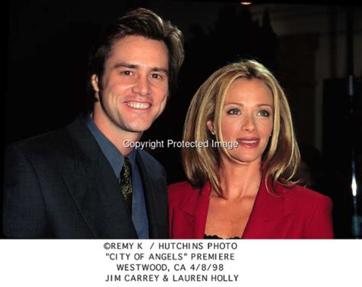 Lauren Holly’s Husband: Who is Lauren Holly Dating?