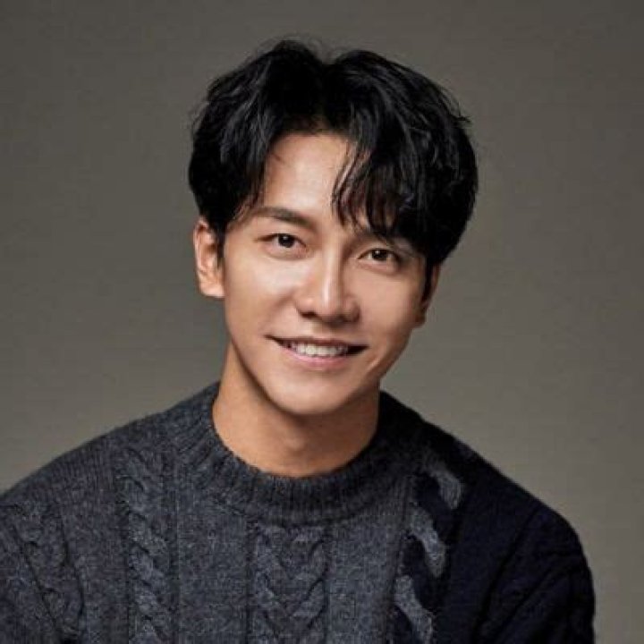 Lee Seung-gi Issues An Official Statement In Reaction To Rumors About His Split