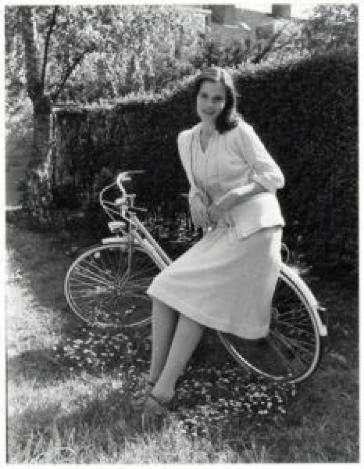 Lucie Visser Biography: Age, Husband, Net Worth, Kids, Instagram, Songs, Family, Height