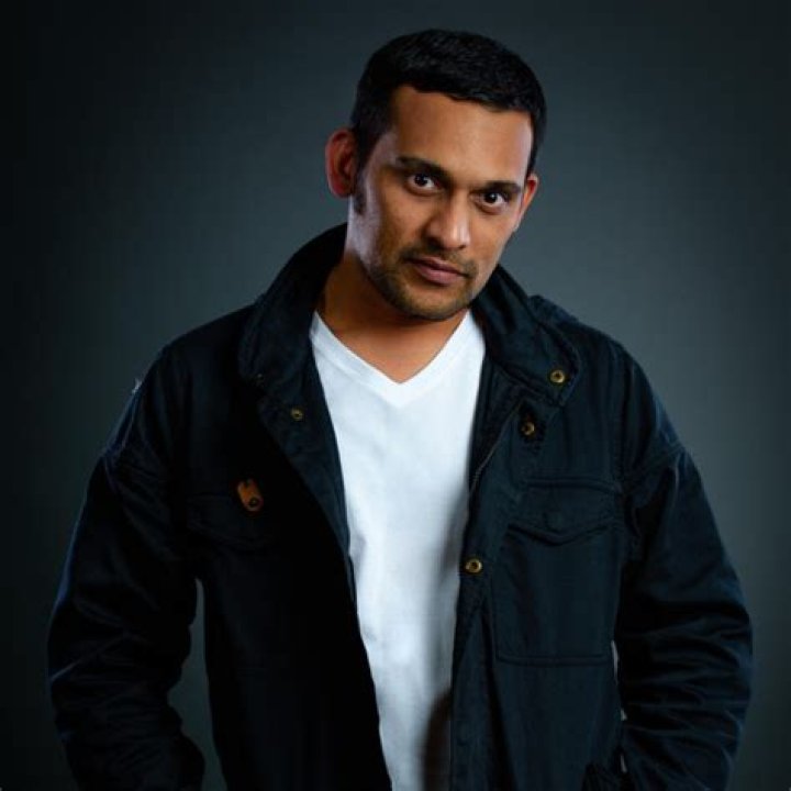 Music Premiere: Mickey J. Meyer Introduces “Te Quiero Conmigo”