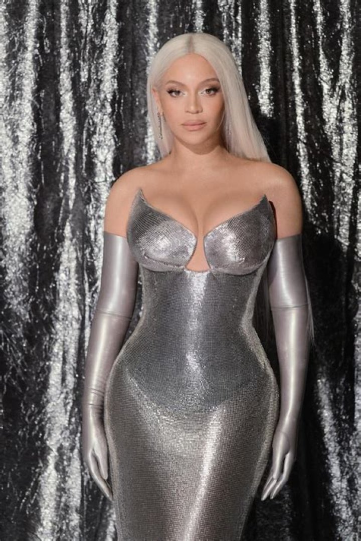 Sabrina Pirzada shares her debut album "Tell Them Not To Look For Me"