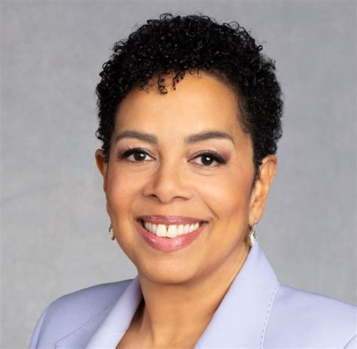 Sharon Epperson - Net Worth, Age, Height, Birthday, Bio, Wiki!