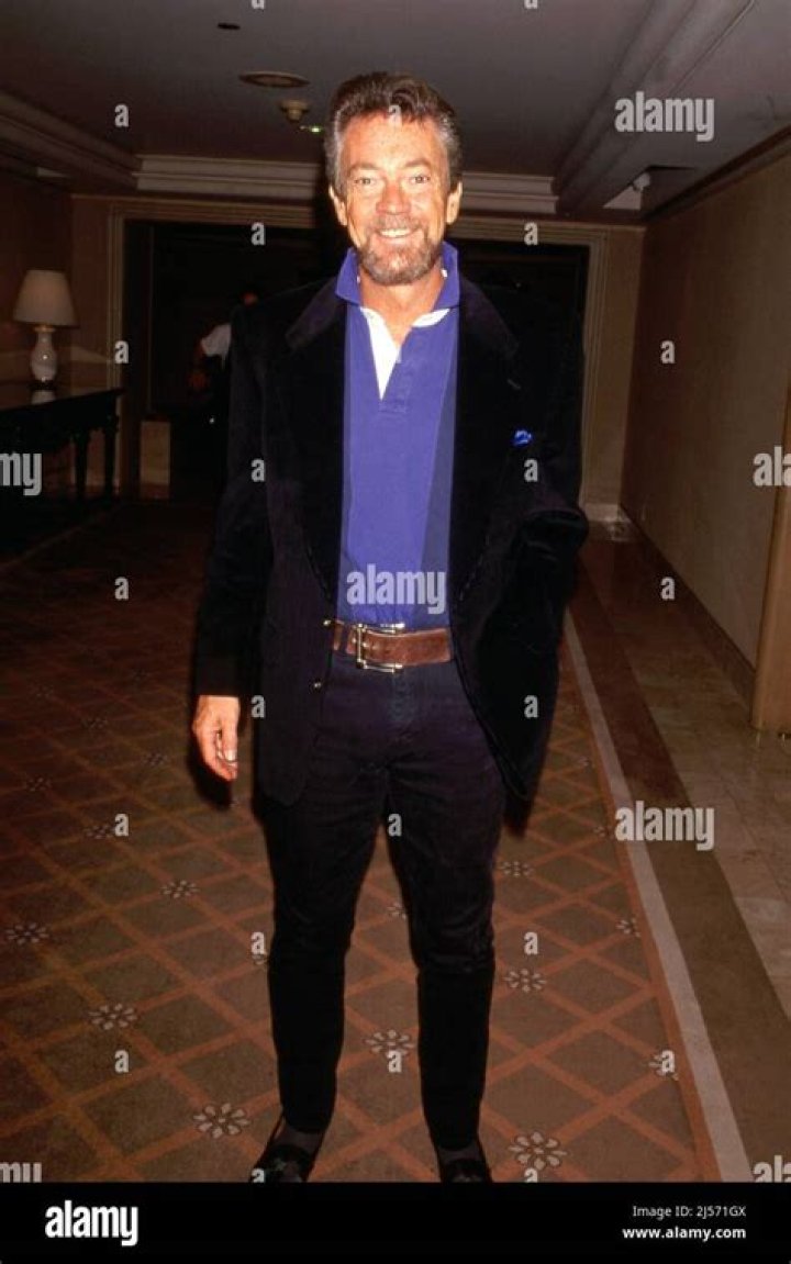 Stephen J. Cannell Net Worth, Age, Height, Bio, Birthday, Wiki!