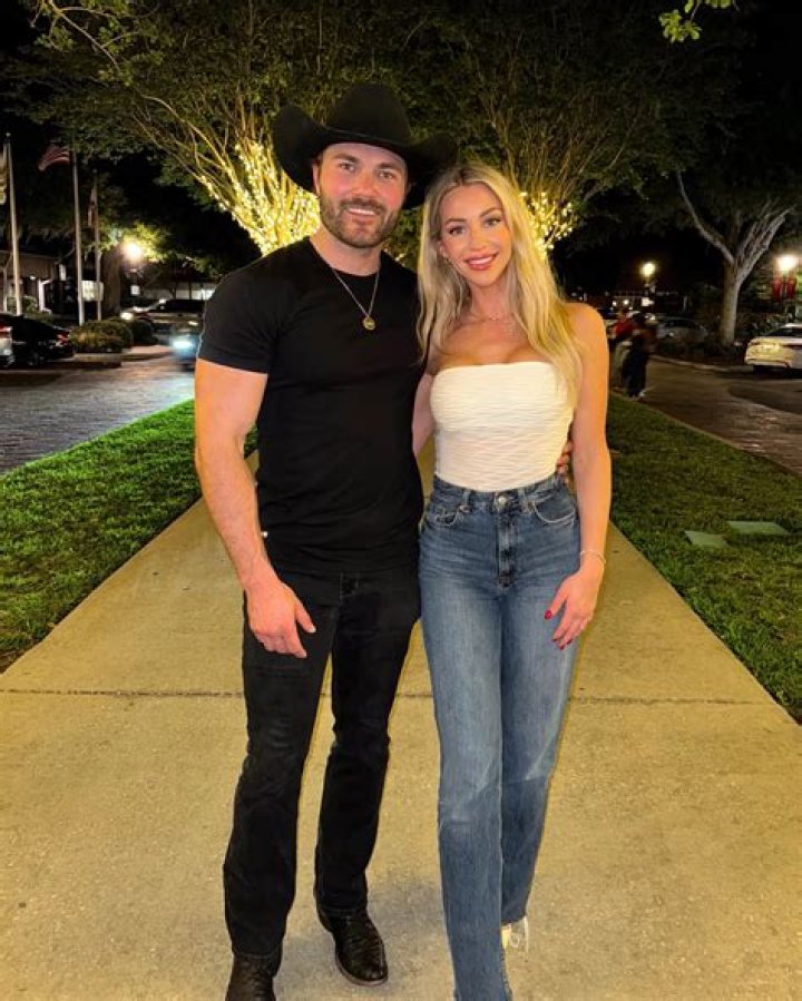 Steve Jones’s Girlfriend: Who is Steve Jones Dating?