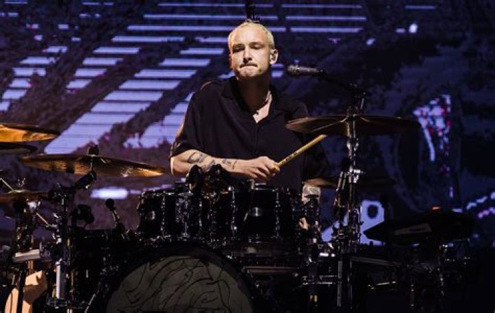 The 1975's George Daniel Backs Out of Shows Due to Broken Shoulder