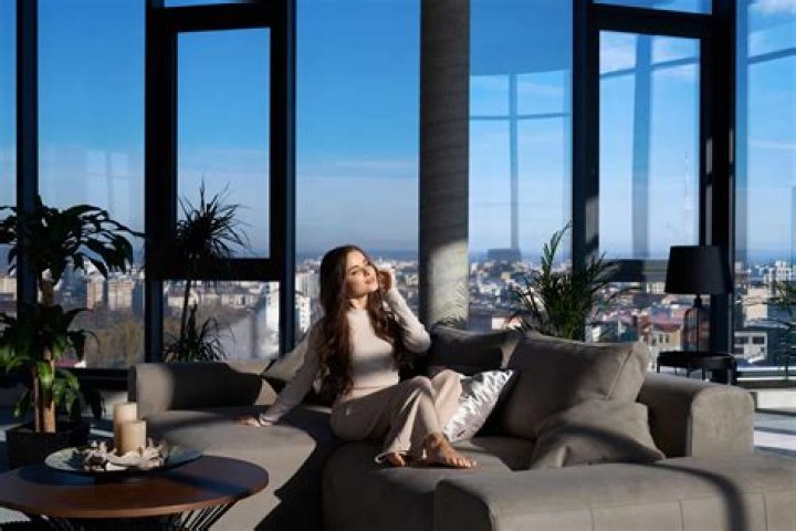 The Art of Luxury Living: Creating a Lavish Lifestyle with Luxury Lifestyle & Travel Influencer Antonella Attorre